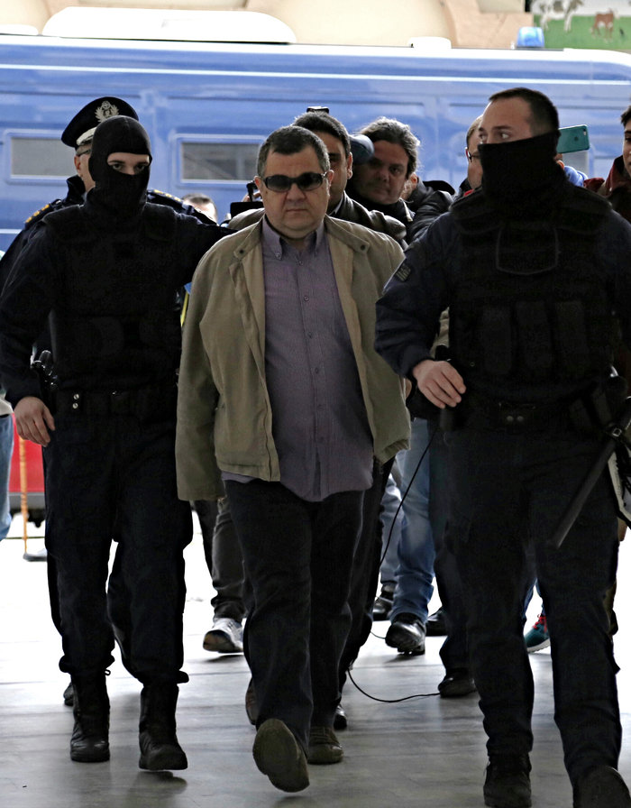 Aλήτη, δολοφόνε φώναζαν οι γείτονες του Ρουπακιά - εικόνα 4