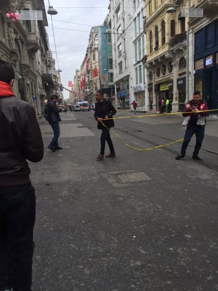 Μακελειό προκάλεσε βομβιστής αυτοκτονίας στην Πόλη - εικόνα 2