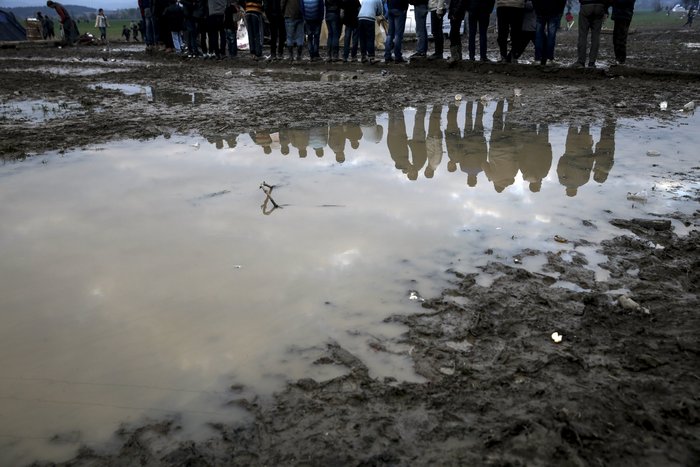 «Μουδιασμένοι» οι πρόσφυγες της Ειδομένης από την συμφωνία - εικόνα 2