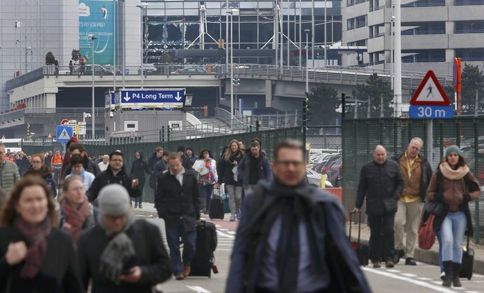 Εικόνες-σοκ από το αεροδρόμιο των Βρυξελλών - εικόνα 20