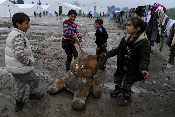 Καμπανάκι από τη UNICEF: Η συμφωνία για τους πρόσφυγες εκθέτει τα παιδιά