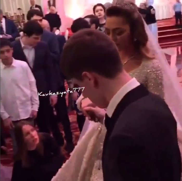 Ρώσος κροίσος έδωσε 5 εκ. δολάρια στη Λόπεζ για να τραγουδήσει στο γάμο του - εικόνα 3