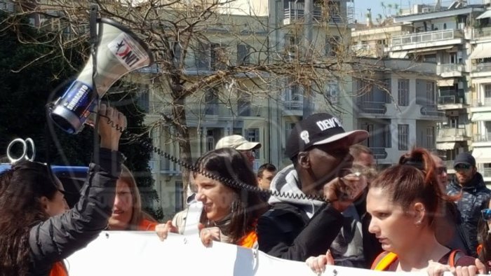 Πορεία Ιταλών ακτιβιστών στη Θεσ/νίκη για το προσφυγικό - εικόνα 2