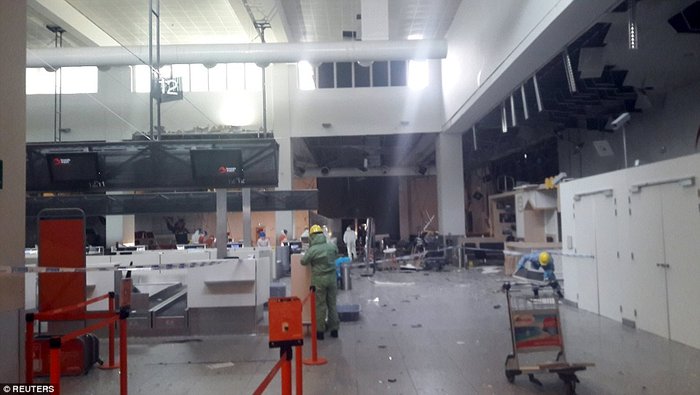 Βομβαρδισμένο τοπίο το αεροδρόμιο των Βρυξελλών - εικόνα 12