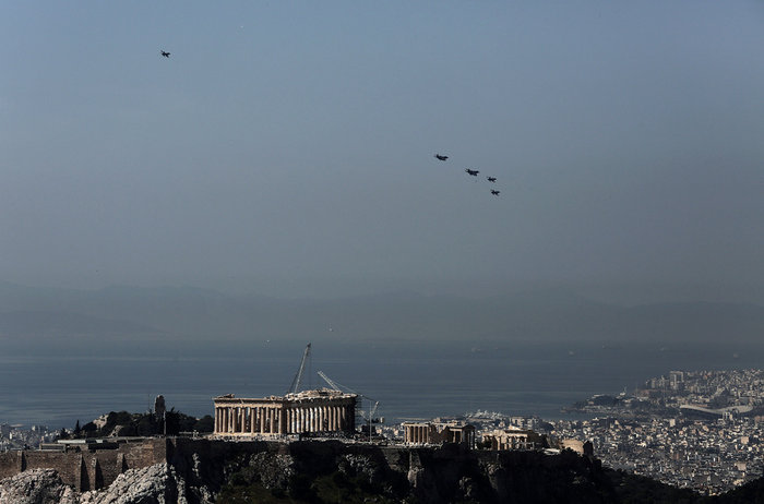 Αναστάτωση από χαμηλή πτήση μαχητικών στο Αττικό ουρανό - εικόνα 3