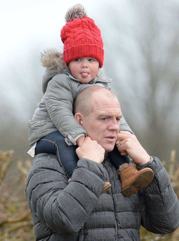 Ποιο είναι το κοριτσάκι που επισκίασε τον Τζορτζ στην οικογενειακή φωτο; - εικόνα 3