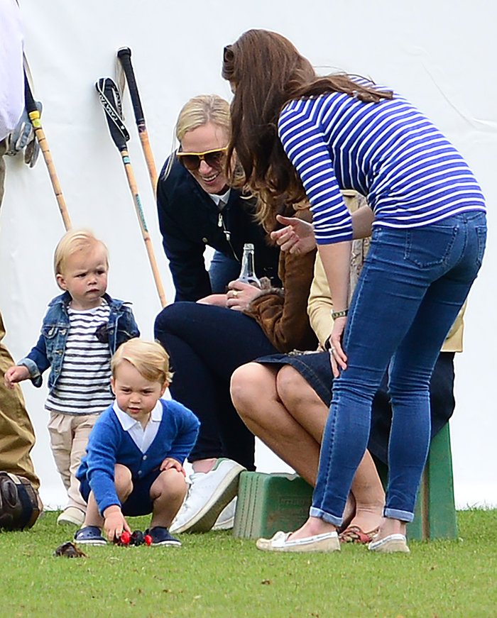 Ποιο είναι το κοριτσάκι που επισκίασε τον Τζορτζ στην οικογενειακή φωτο; - εικόνα 11