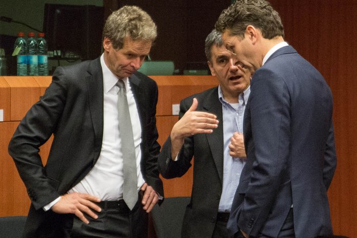 O έλληνας υπουργός Οικονομικών Ευκλείδης Τσακαλώτος με τον Γερούν Ντάισελμπλουμ και τον Πόουλ Τόμσεν