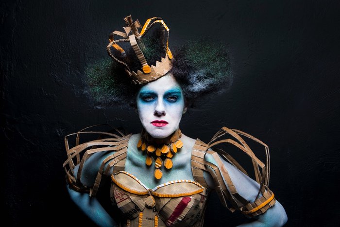 Η μαγεία της όπερας και το πάθος της μόδας δίνουν ραντεβού στη Λυρική - εικόνα 4