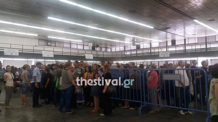 Ένταση και λιποθυμίες σε διανομή τροφίμων στη Θεσ/νίκη - εικόνα 2