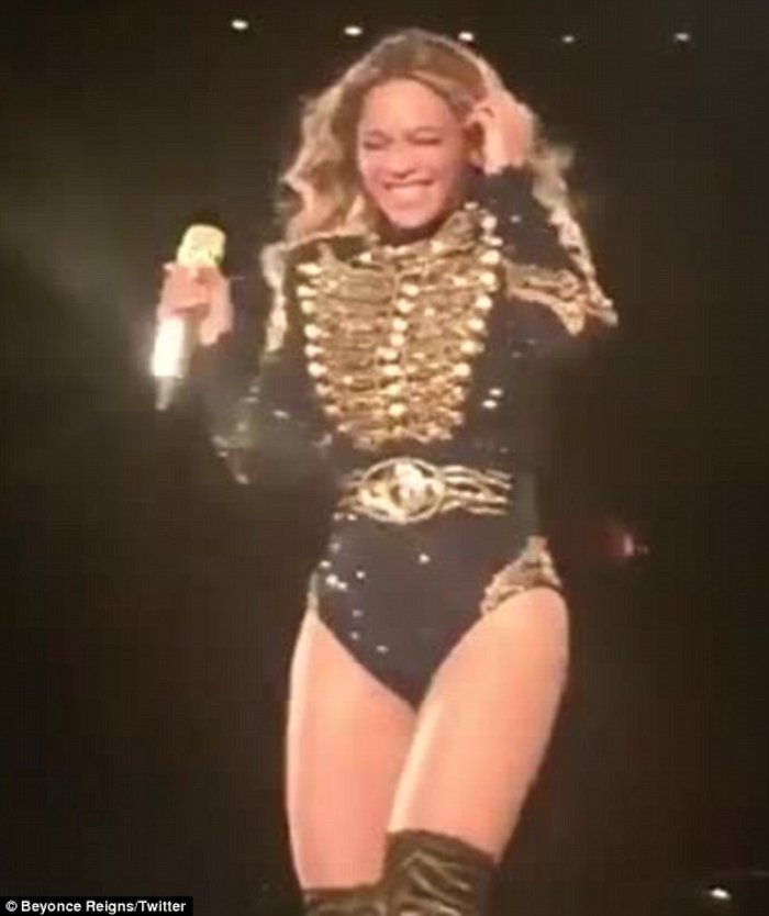 Η Μπιγιονσέ φτερνίζεται πάνω στη σκηνή και οι φαν τρελαίνονται! [Βίντεο] - εικόνα 3