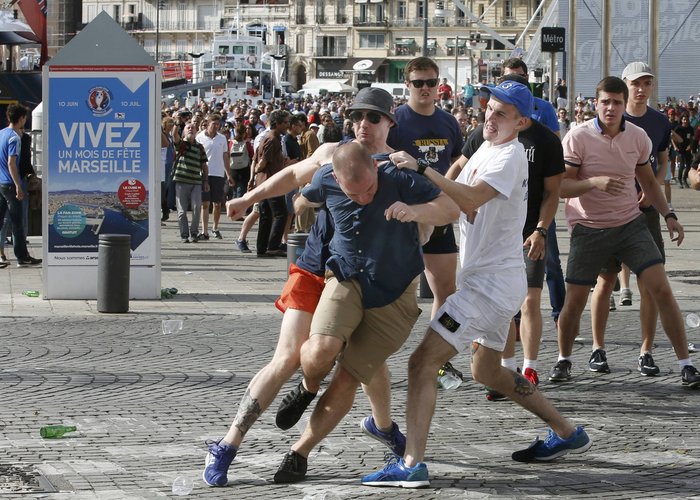 Euro 2016: Γιορτή του ποδοσφαίρου ή γιορτή βίας; - εικόνα 5