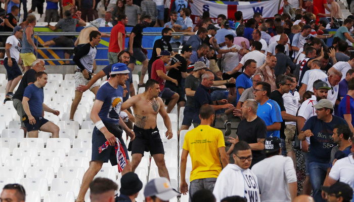 Euro 2016: Γιορτή του ποδοσφαίρου ή γιορτή βίας; - εικόνα 9