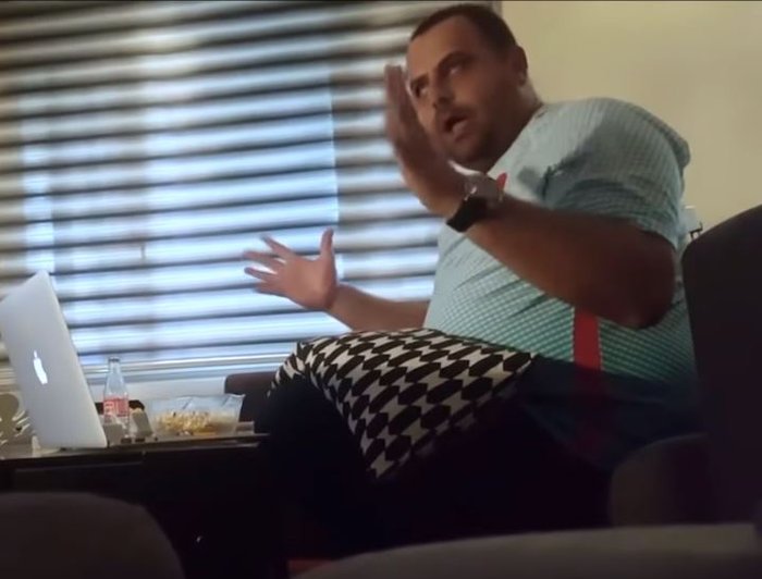 Τα έκανε λαμπόγυαλο όταν του χάλασαν το ματς