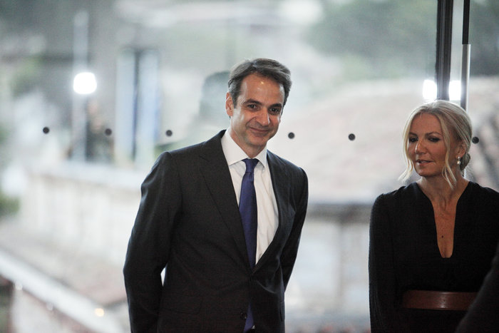 Μπέτυ και Μαρέβα έλαμψαν στο μουσείο της Ακρόπολης - εικόνα 4
