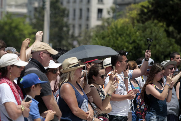 Σε κλοιό καύσωνα η χώρα με θερμοκρασίες κοντά στους 40 βαθμούς - εικόνα 9