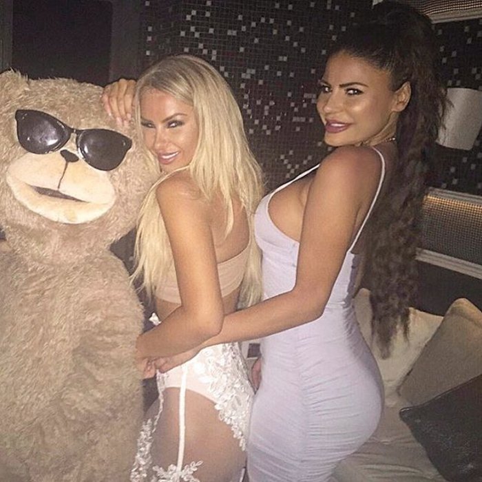 Η Αυστραλιανή Lexy Stevens αναστατώνει τη Μύκονο - εικόνα 5