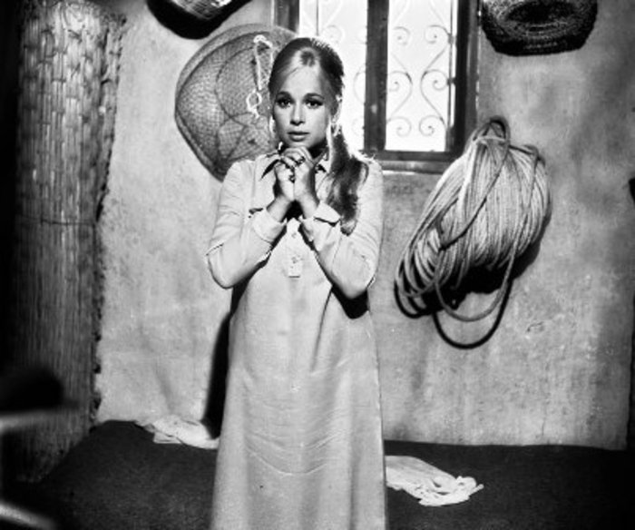 Η άγνωστη σωσίας της Αλίκης στη «νεράιδα και το παλικάρι» [Εικόνες] - εικόνα 11