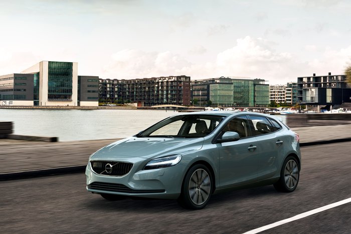 Εντυπωσιακό facelift για Volvo V40 και V40 Cross Country