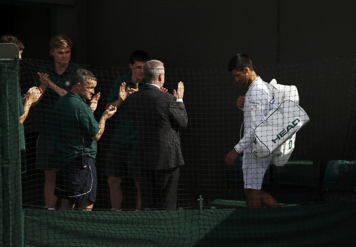 «Βόμβα» στο Wimbledon: Αποκλείστηκε ο Τζόκοβιτς
