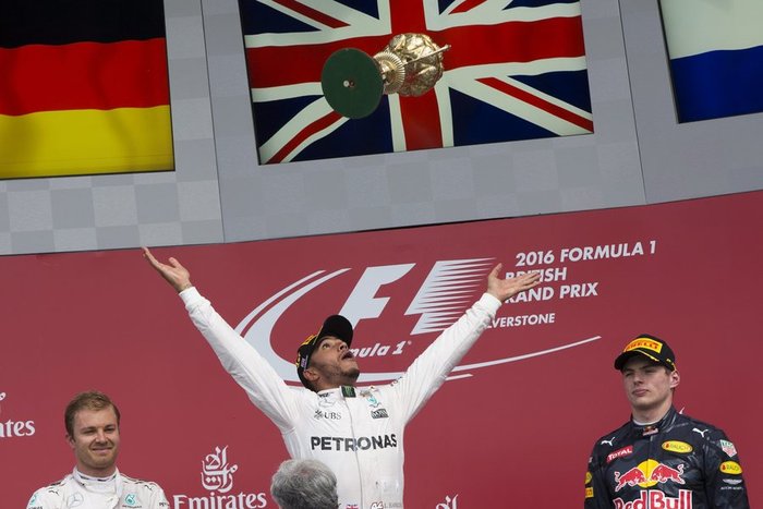 Τρίτη σερί νίκη για τον Hamilton στο Silverstone - εικόνα 4