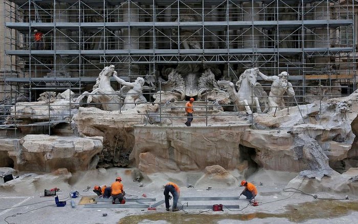 Εργασίες αποκατάστασης στην Φοντάνα Ντι Τρέβι