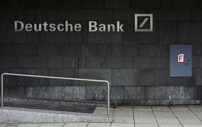 Deutsche Bank: Η ΕΕ να φτιάξει ταμείο διάσωσης τραπεζών ύψους 150 δισ.
