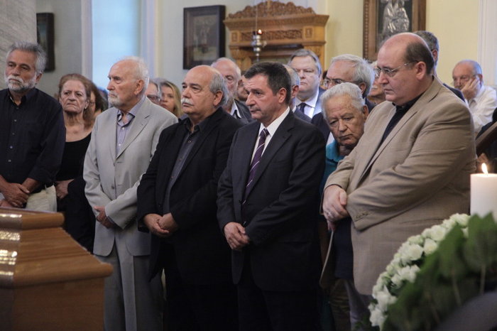 Πλήθος κόσμου είπε το ύστατο χαίρε στον Δ.Μαρωνίτη