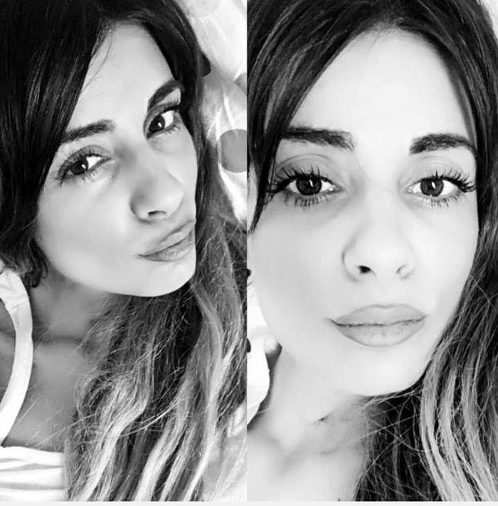 Μ.Αρναούτη: Νέες selfies στα social media από τη Μυτιλήνη
