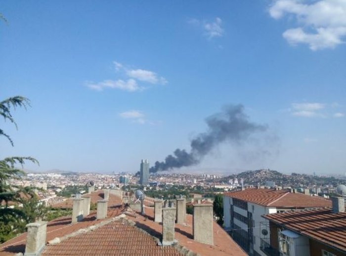 Συναγερμός στην Αγκυρα από τεράστια φωτιά - ΒΙΝΤΕΟ - εικόνα 2