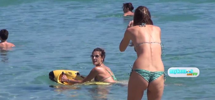 Η αδελφή της Aλεσάντρα Αμπρόζιο δεν πέρασε απαρατήρητη από τη Μύκονο - εικόνα 3