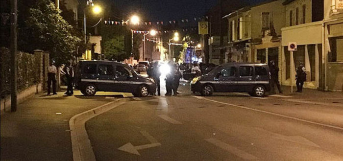 Νύχτα τρόμου στα προάστια του Παρισιού - εικόνα 3