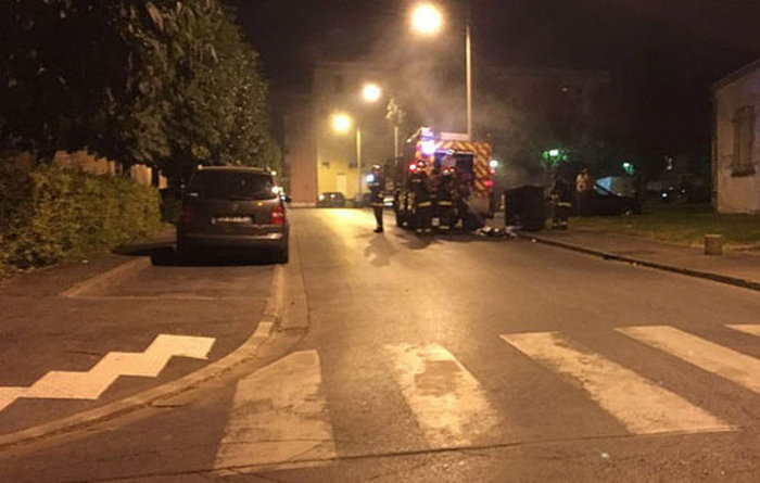 Νύχτα τρόμου στα προάστια του Παρισιού - εικόνα 5