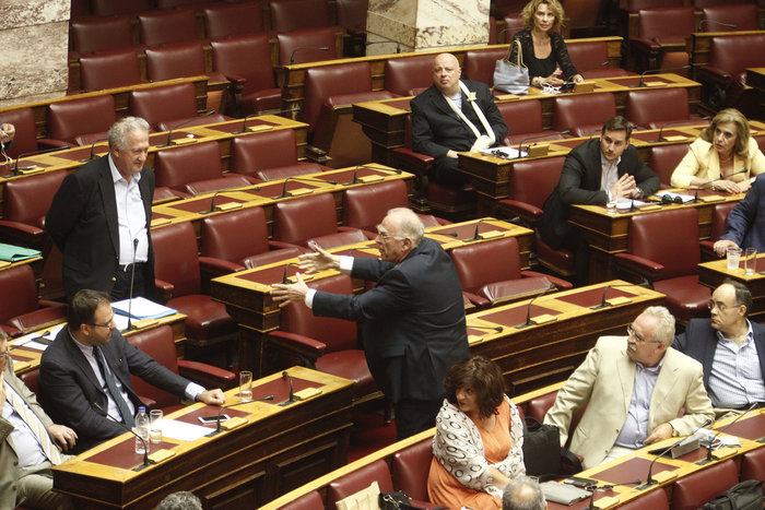 Σκανδαλίδης: Γραφικός ο Λεβέντης, όλοι γελάμε μαζί του - εικόνα 2