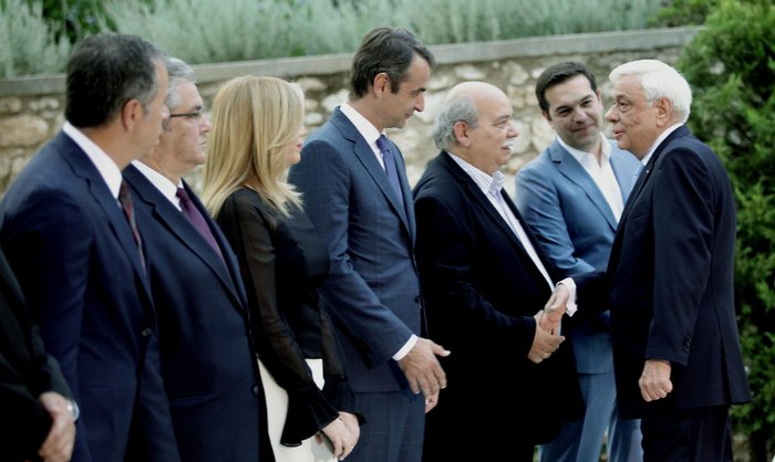 Τα «πηγαδάκια» στο Προεδρικό & οι συζητήσεις στο «κιόσκι» - εικόνα 2
