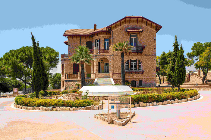 Τα 100 χρόνια   της  έπαυλης Τσιροπινά στην Ποσειδωνία Σύρου - εικόνα 6