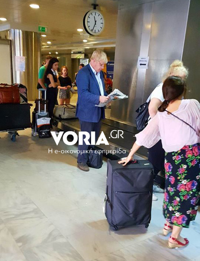 Στη Χαλκιδική...δραπέτευσε για ξεκούραση ο Mr Βrexit Μπόρις Τζόνσον