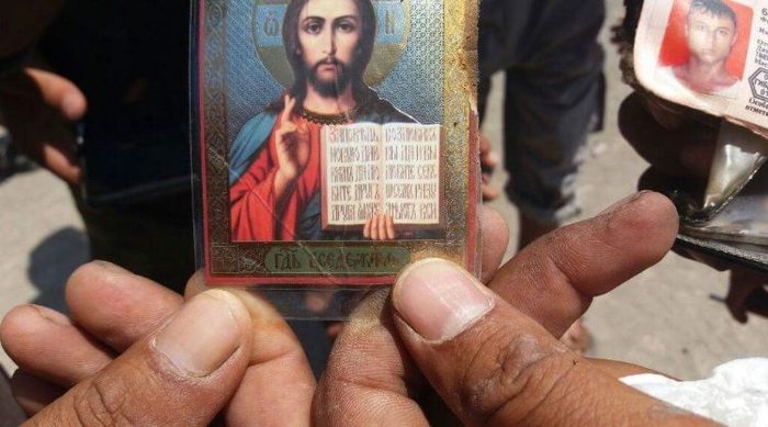 Φρίκη: Χόρευαν πάνω στα πτώματα Ρώσων αξιωματικών που κατέρριψαν video - εικόνα 4