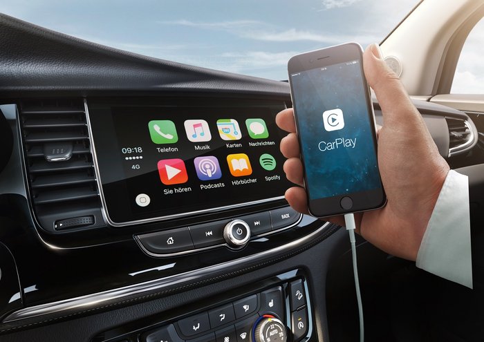 Πόσο connected είναι το Opel Mokka X;