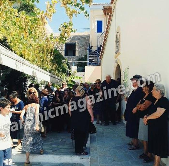 Το τελευταίο αντίο στον άτυχο καπετάνιο που πέθανε στην Αίγινα-φωτο - εικόνα 5