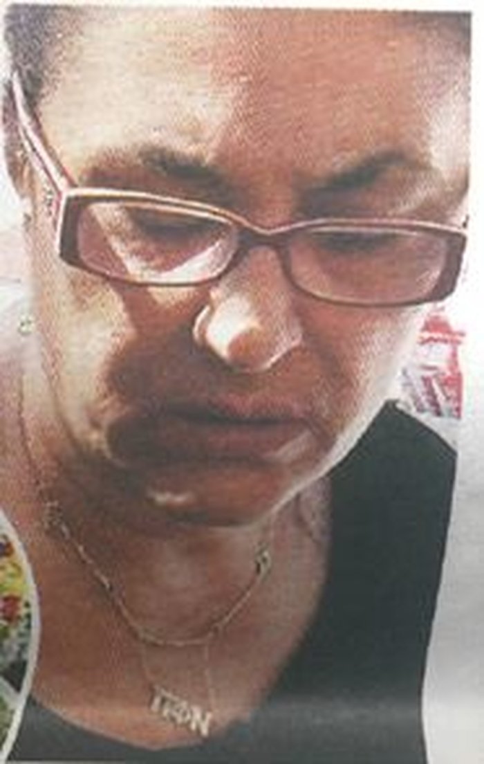 Τραγική φιγούρα η Αθηνά Παντελίδη στο μνημόσυνο του γιου της [Εικόνες] - εικόνα 3