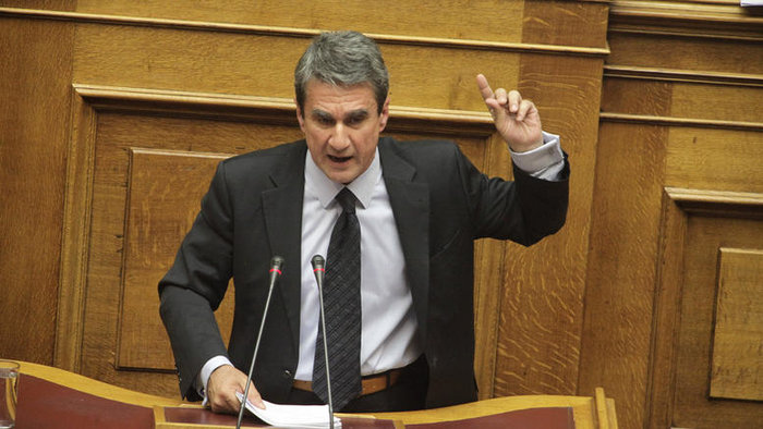 «Κάθε μέρα γίνεται και περισσότερο σαφές. Ο ΣΥΡΙΖΑ δεν έχει καμία σχέση με τον τρόπο που αντιλαμβάνονται στον προηγμένο κόσμο την δημοκρατία» ανέφερε ο Ανδρέας Λοβέρδος