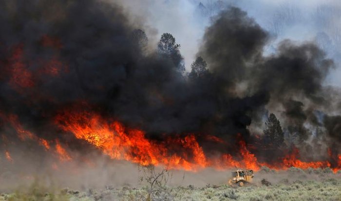Πύρινη κόλαση στην Καλιφόρνια με έξι μέτωπα - εικόνα 2