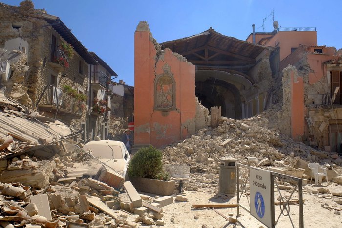 Σκηνές αποκάλυψης στην Ιταλία, στους 250 οι νεκροί - εικόνα 2