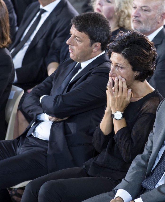 Η συγκίνηση και το κλάμα της συζύγου του Ρέντσι - εικόνα 3
