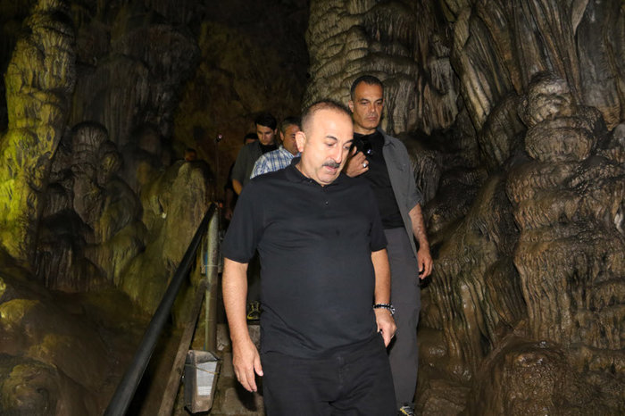 Μαντινάδες για τον τούρκο ΥΠΕΞ στην Κρήτη- ΦΩΤΟ