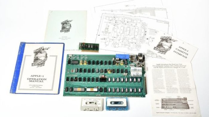 Ποιό iphone; Apple του 1976 πουλήθηκε 815.000 δολάρια