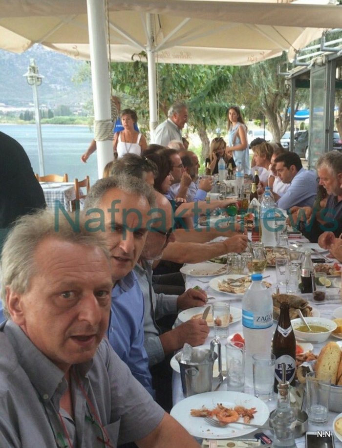 Για ψαρομεζέδες στη Ναυπακτία ο Τσίπρας - εικόνες -