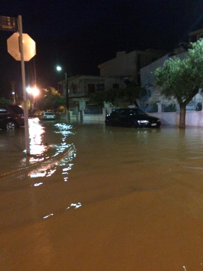 Η θεομηνία χτύπησε την Ελλάδα: Σοκαριστικές εικόνες - εικόνα 13