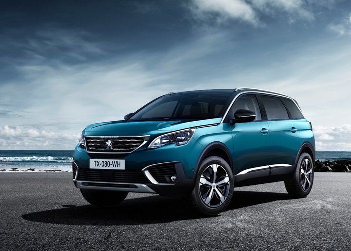 Peugeot 5008: Γαλλική πολυτέλεια και τεχνολογία στα SUV